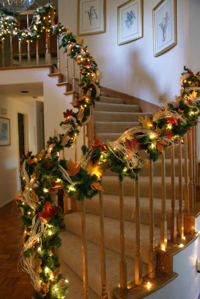 35 Irresistible Ideas To Decorate Your Stairs in The Spirit Of ...