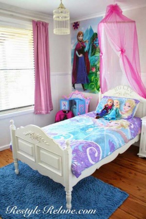 25 Cute Frozen Themed Room Decor Ideas Your Kids Will Love