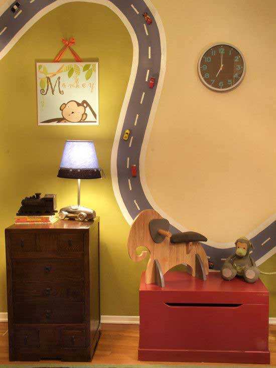 wall race track toy