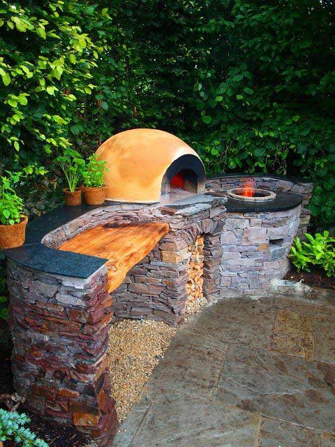 03-awesome-outdoor-oven-and-fireplace-HDI